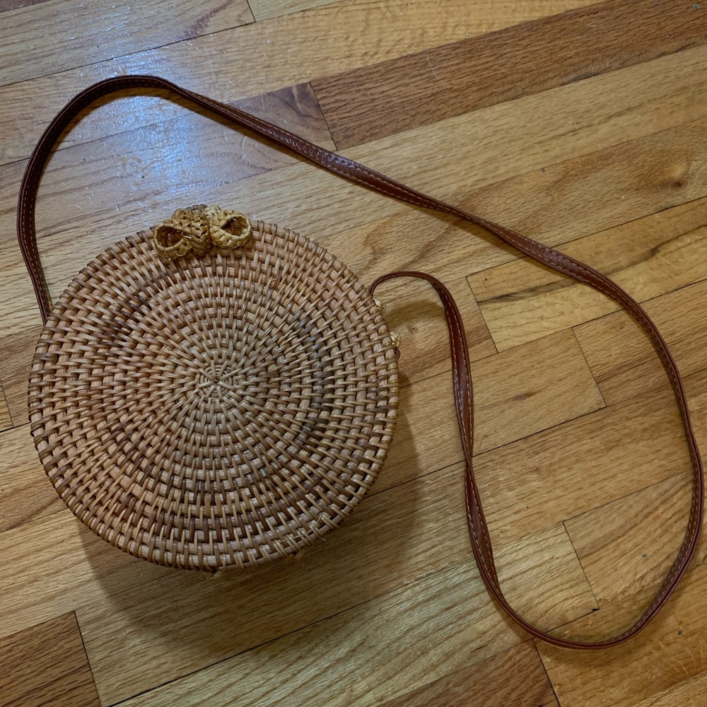 Small wicker purse